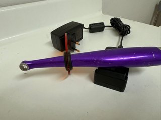 Lámpara Fotopolimerizar Dental Valo Cordless