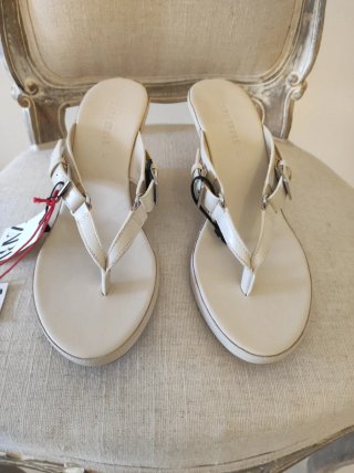 Sandalias cuña de piel inspirada años 90