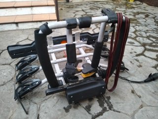 Portabicicletas para bola de remolque