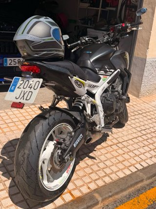 Honda CB650F Negra