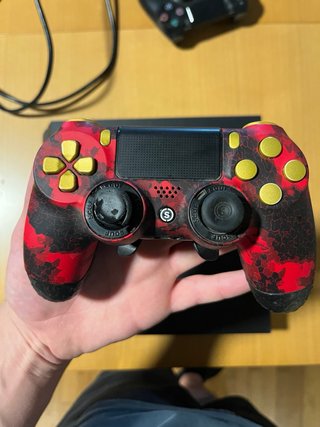 Consola PS4 1TB con 2 mandos
