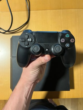 Consola PS4 1TB con 2 mandos