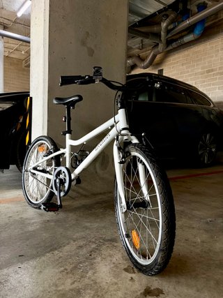 Bicicleta Infantil BTWIN 20 Blanca como nueva