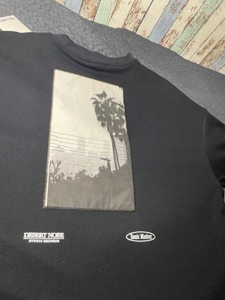 Camiseta negra nueva