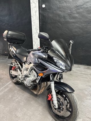 Yamaha Fazer Sportbike Negra/Gris
