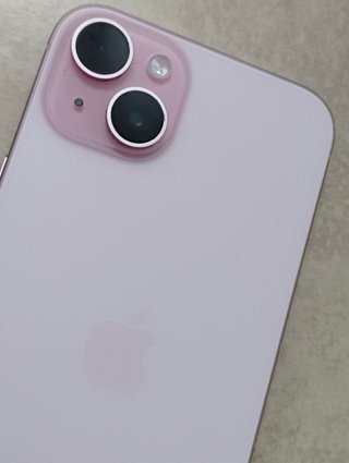 iPhone 15 Plus Rosa Como Nuevo