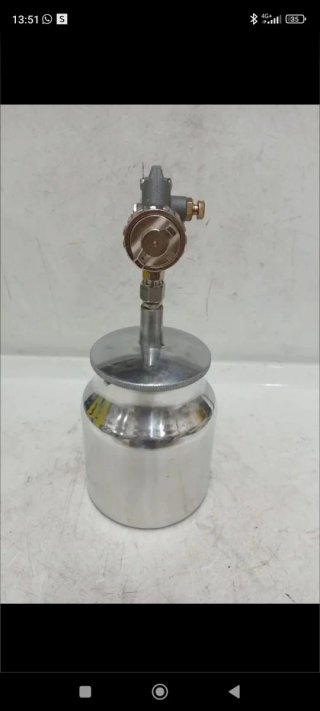 Pistola de pintar nueva