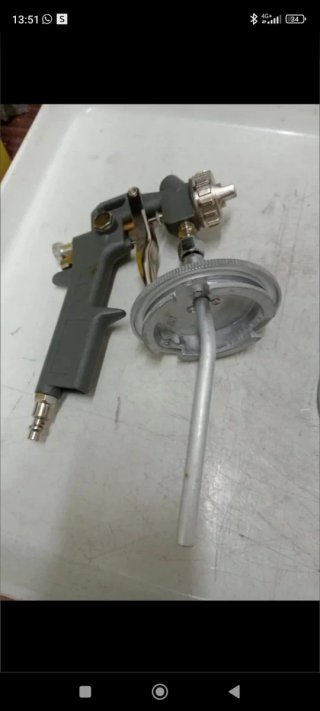 Pistola de pintar nueva