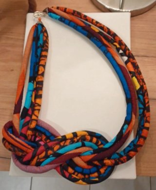 Bellissima collana cotone africano multicolore
