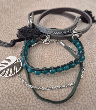 Lote 3 pulseras marca Dayaday