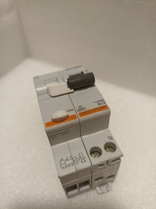 Merlin Gerin C16 230V~ 16A Interruptor Diferencial