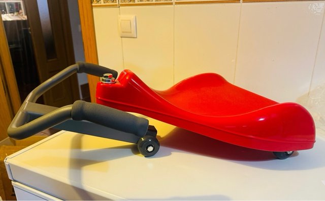 Coche Giratorio Patineta Infantil 270°