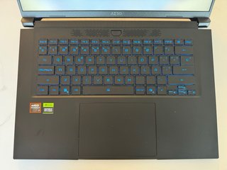 PORTÁTIL GIGABYTE AERO X16 16 RYZEN AI 16GB 1TB