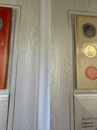Vaticano Euro 2016-2017 Volume Numismático III