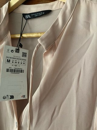Blusa Zara rosa empolvado Talla M con etiquetas