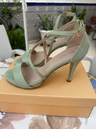 Sandalias Menbur tacón