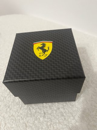 Reloj Ferrari Scuderia Negro y Rojo