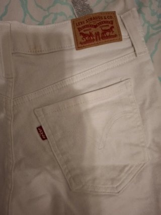 Shorts Levi's blancos talla 36