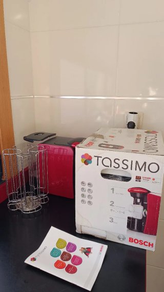 Cafetera Tassimo Bosch + Porta Cápsulas