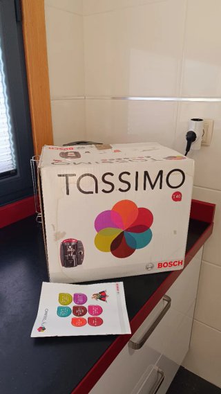 Cafetera Tassimo Bosch + Porta Cápsulas