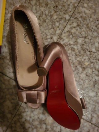 Tacones rosas con lazo