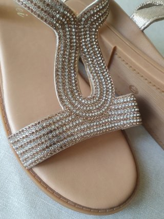 Sandalias doradas adornadas talla 39.5