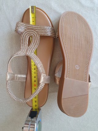 Sandalias doradas adornadas talla 39.5