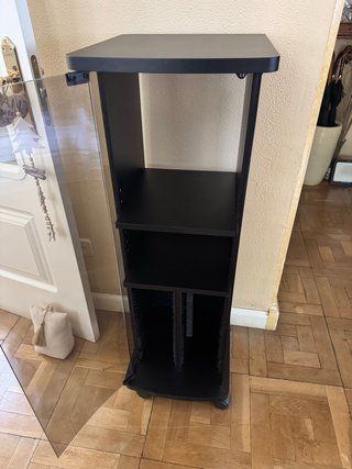 Mueble vitrina CD/DVD con ruedas