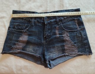 Shorts vaqueros Bershka negros rotos brillos