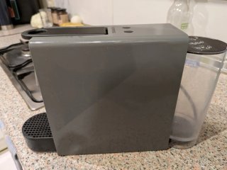 Cafetera Nespresso Krups Essenza Mini
