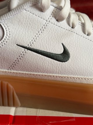 Zapatillas Nike Court Legacy Lift 40.5. Nuevo