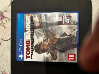 Consola PS4 Negra + 2 Mandos y juegos