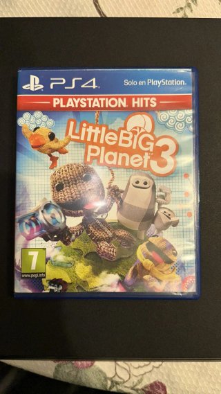 Consola PS4 Negra + 2 Mandos y juegos