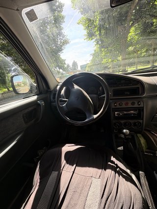 Berlingo 1.9D 5 plazas ideal trabajo o camper