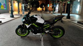 Kawasaki Z900 2021