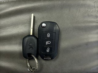 Peugeot 2008 Active BlueHDI 81kW (110CV)
