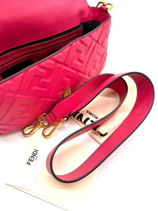 Borsa Fendi Baguette Rosa Dorato