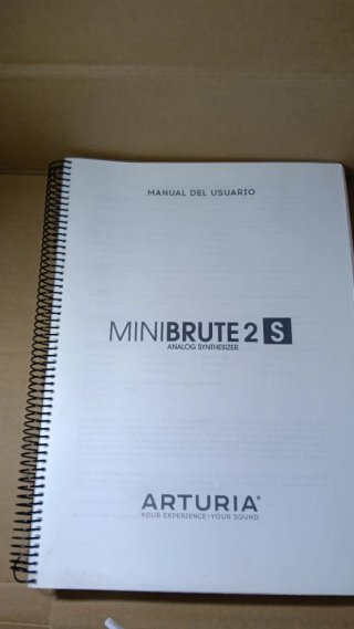 Sintetizador Analógico Arturia Minibrute 2S