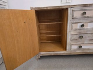 Cajonera vintage pintada a mano