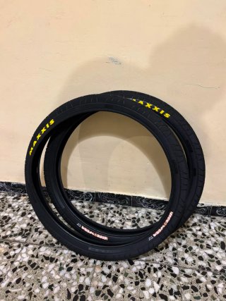 Neumáticos Maxxis hookworm