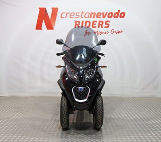 Piaggio MP3 500