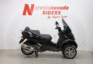 Piaggio MP3 500