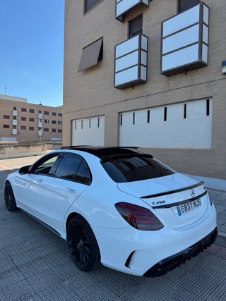 Mercedes-Benz C250 4matic