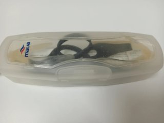 Gafas de natación con estuche