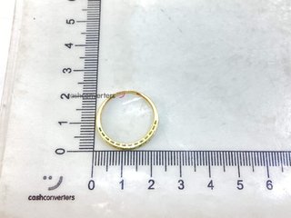 anillo oro 9k con piedra con circonita