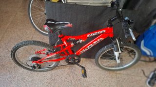 Bicicleta de Montaña Roja Attack