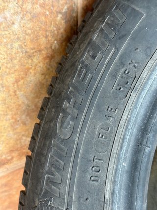 Rueda Michelin 175/65 R 15 84H