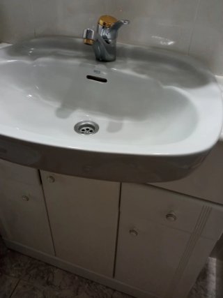 BAÑO COMPLETO.Mueble-Lavabo Roca,Inodoro y Bidet R