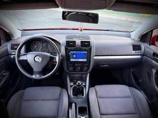 Volkswagen Golf 2004