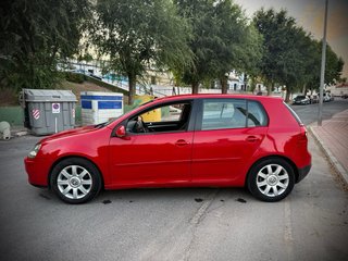 Volkswagen Golf 2004